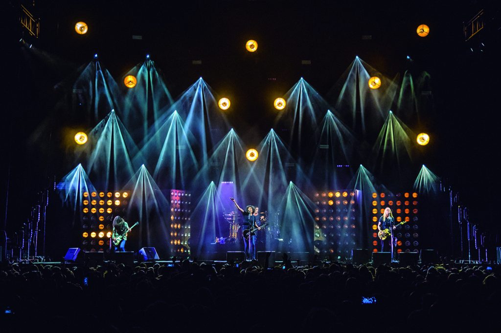 Entec supplies lighting for Alice In Chains