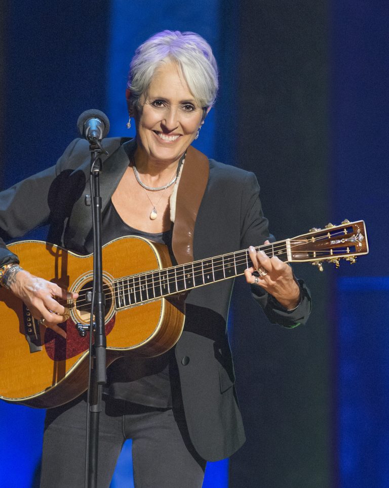 joan baez and a voice to sing with
