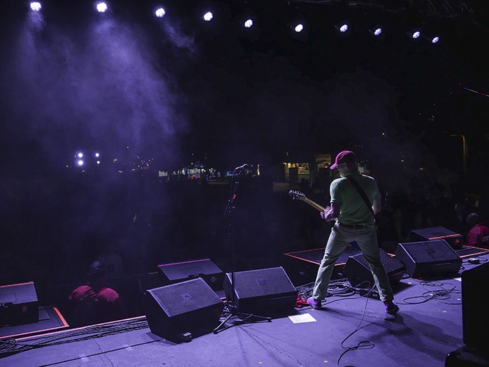 ADJ Hydro Series Lights Pennywise and The Vandals at San Diego Festival ...